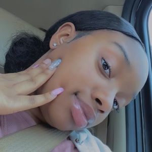 Meet your Posher, Shaquria